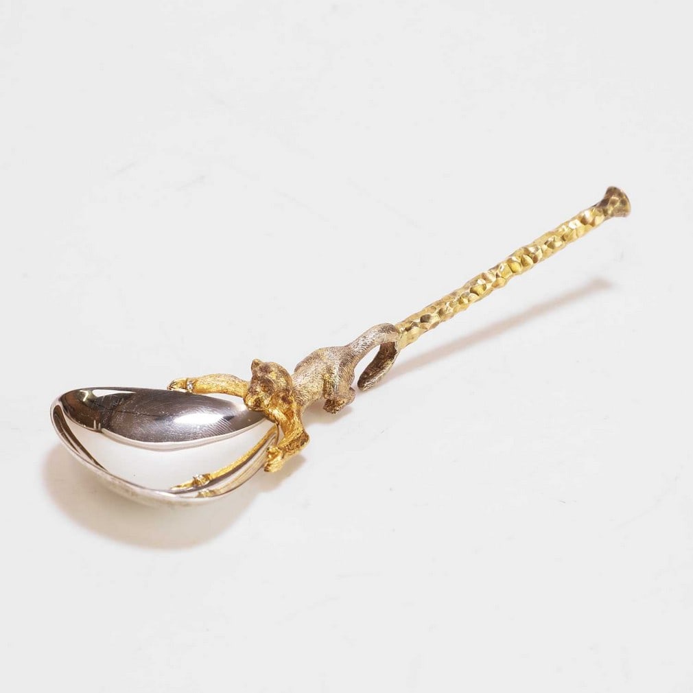 ▲ Stuart Devlin (Australian-British, 1931-2018) A silver and silver-gilt hook jam spoon (1 of 4)