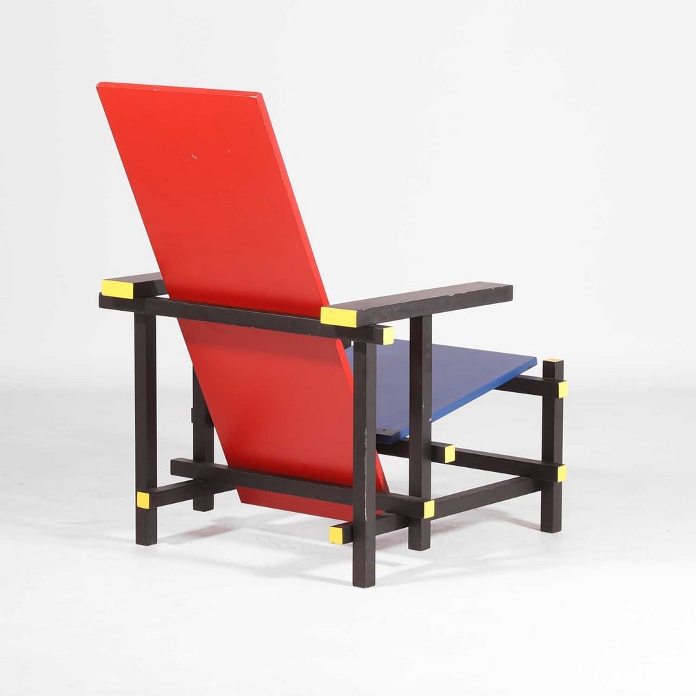 After Gerrit Rietveld A 'Red and Blue' armchair - 4