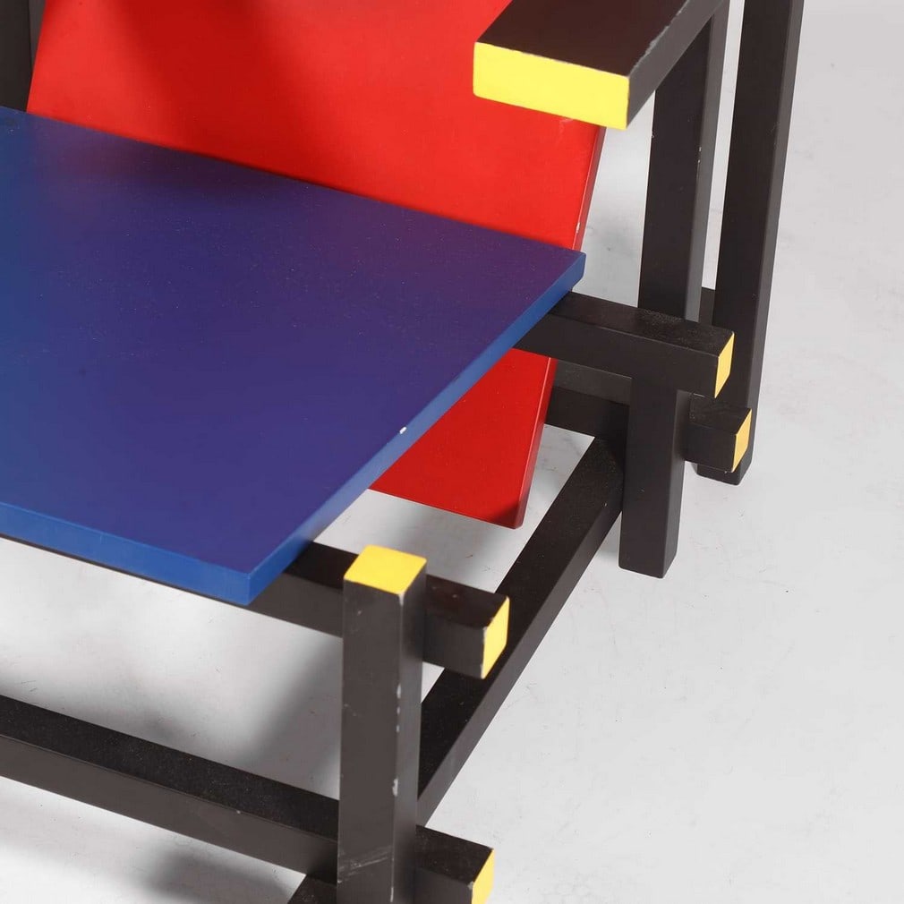 After Gerrit Rietveld A 'Red and Blue' armchair - 6