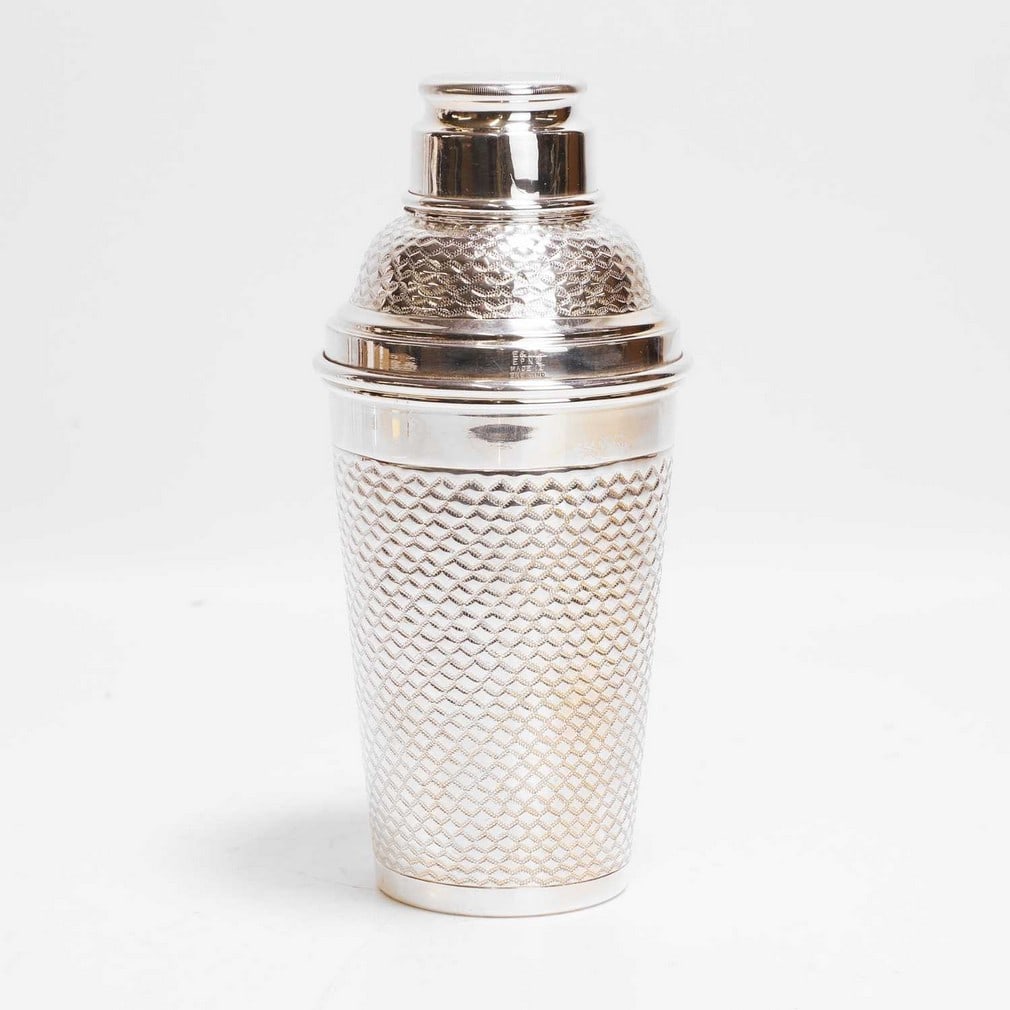 E & J Leek A silver-plated cocktail shaker (1 of 3)