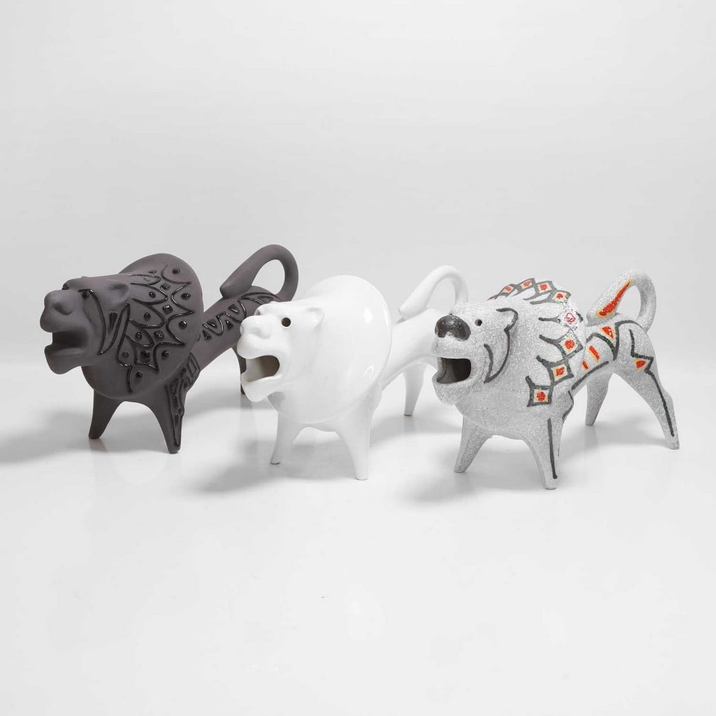 Roberto Rigon (Italian, b.1929) Three lions (1 of 3)