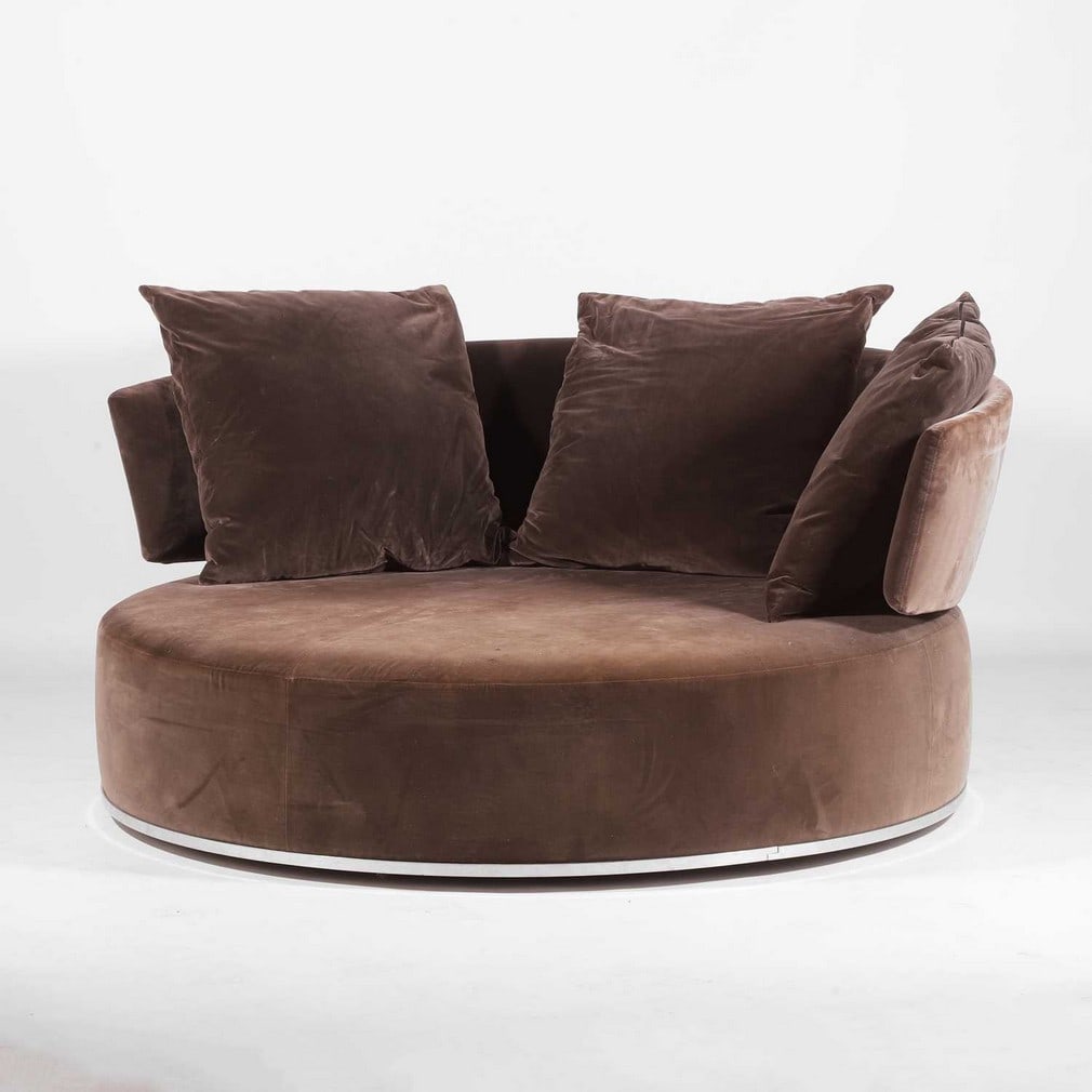 Antonio Citterio (Italian, b.1950) for B&B Italia A 'Maxalto Amoenus' swivel sofa: Antonio Citterio (Italian, b.1950) for B&B Italia A 'Maxalto Amoenus' swivel sofa Originally designed 2020, of recent manufacture, the tubular steel frame with brown fabric upholstery and three throw