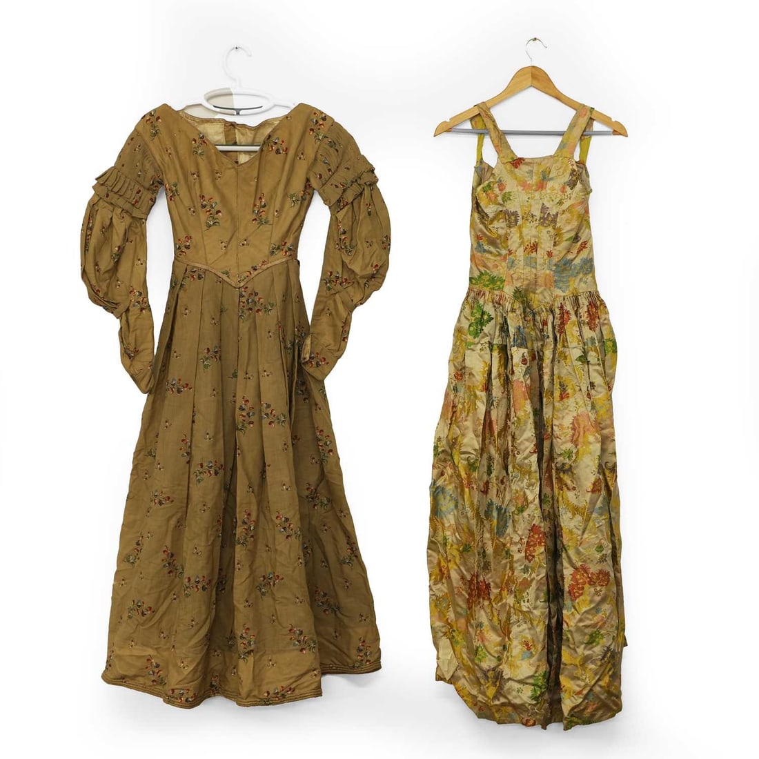 A Victorian day dress, (1 of 20)