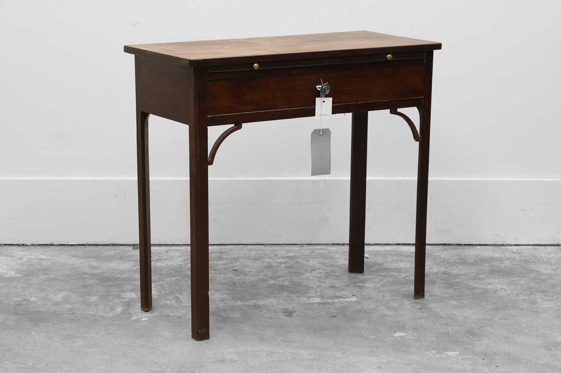 A George III mahogany single drawer side table, Early 19th century (1 of 2)