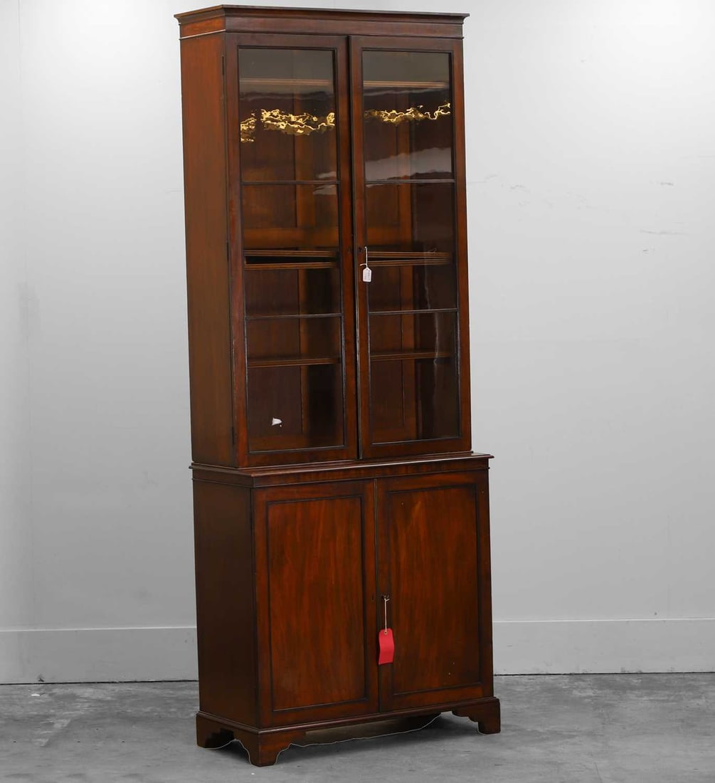 A George III mahogany bookcase Late 18th century (1 of 2)