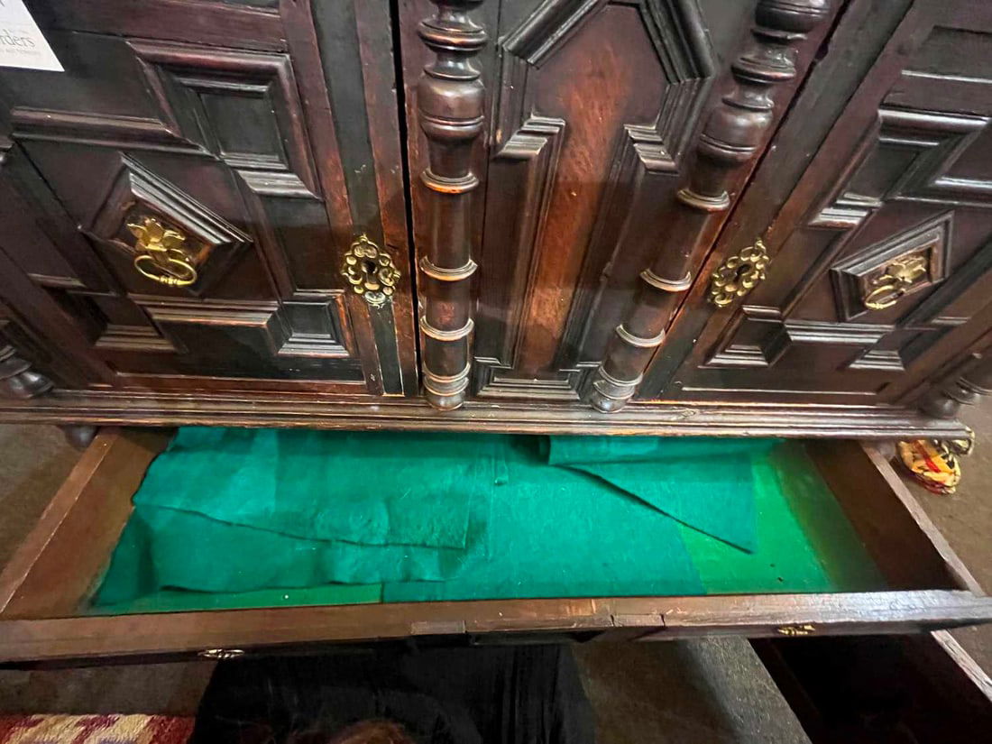 A James II oak cupboard Circa 1680 - 7