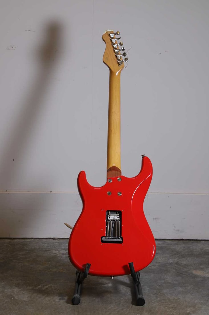 A Vintage V6 Thomas Blug Signature Summer of Love relic electric guitar - 4