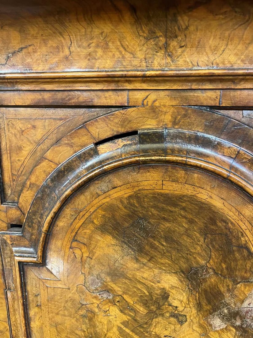 A George I walnut longcase clock Early 18th century - 6