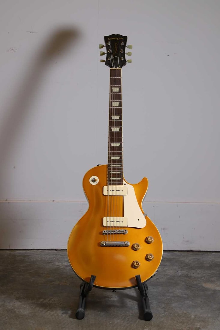 A Seventy Seven guitar, Of recent manufacture (1 of 2)