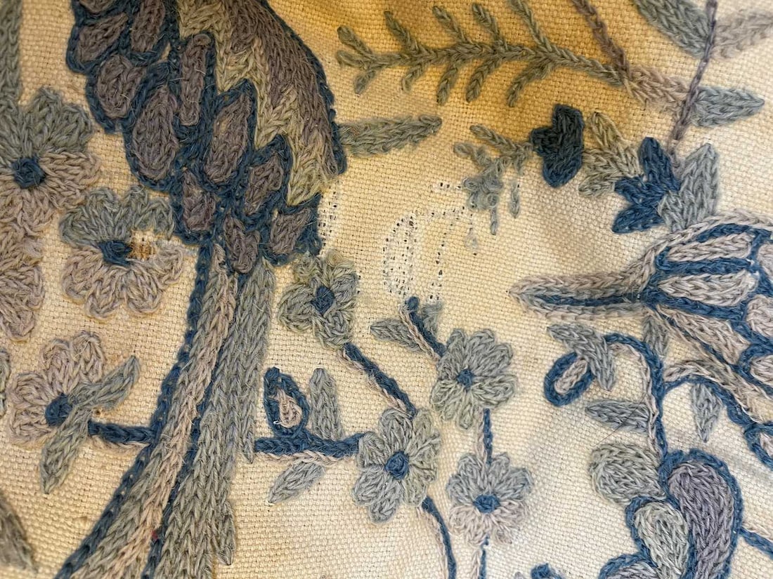 A Queen Anne-style walnut wing armchair 19th century - 11