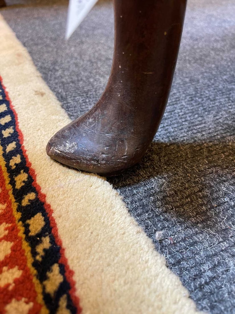 A Queen Anne-style walnut wing armchair 19th century - 13