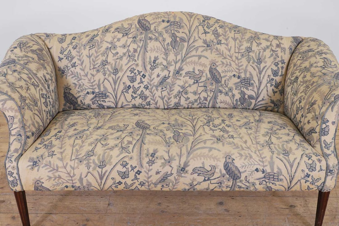 A George III-style mahogany settee, Late 19th century - 2