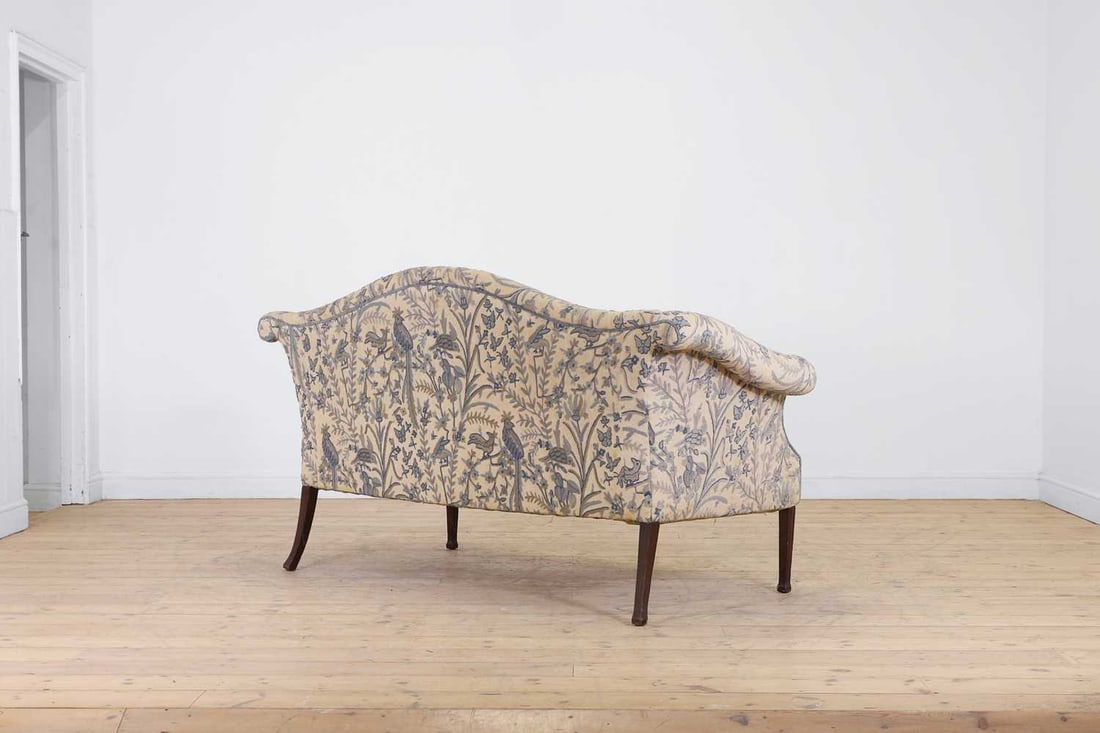 A George III-style mahogany settee, Late 19th century - 3