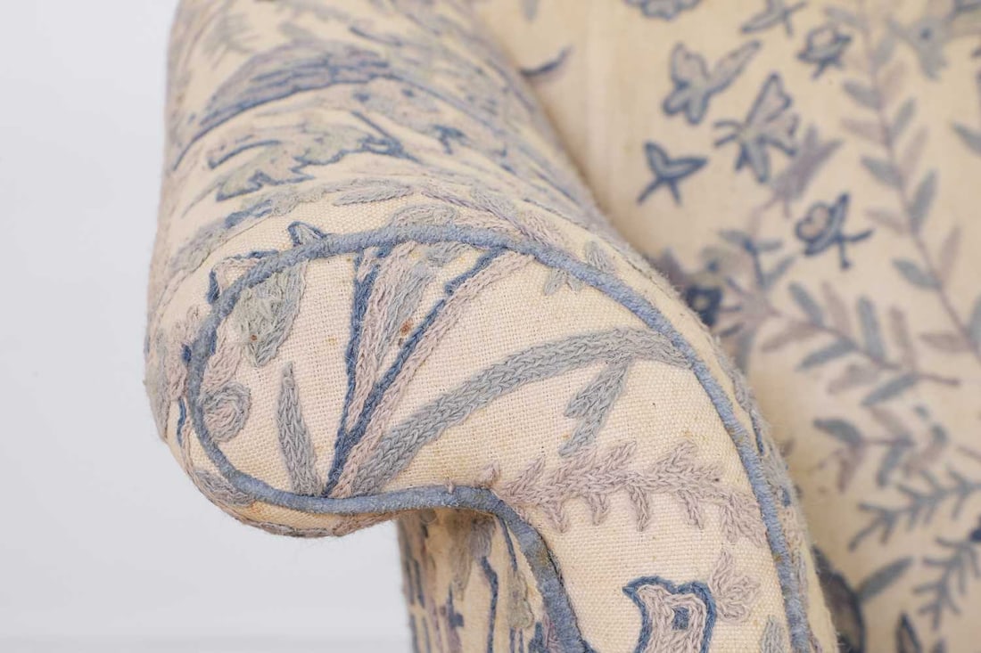 A George III-style mahogany settee, Late 19th century - 5