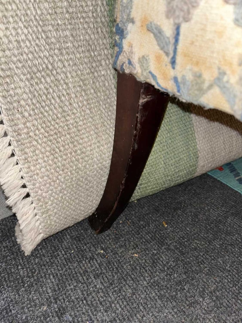 A George III-style mahogany settee, Late 19th century - 9