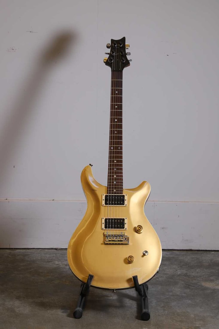 A Peavey 'Delta Blues' guitar amplifier (1 of 2)