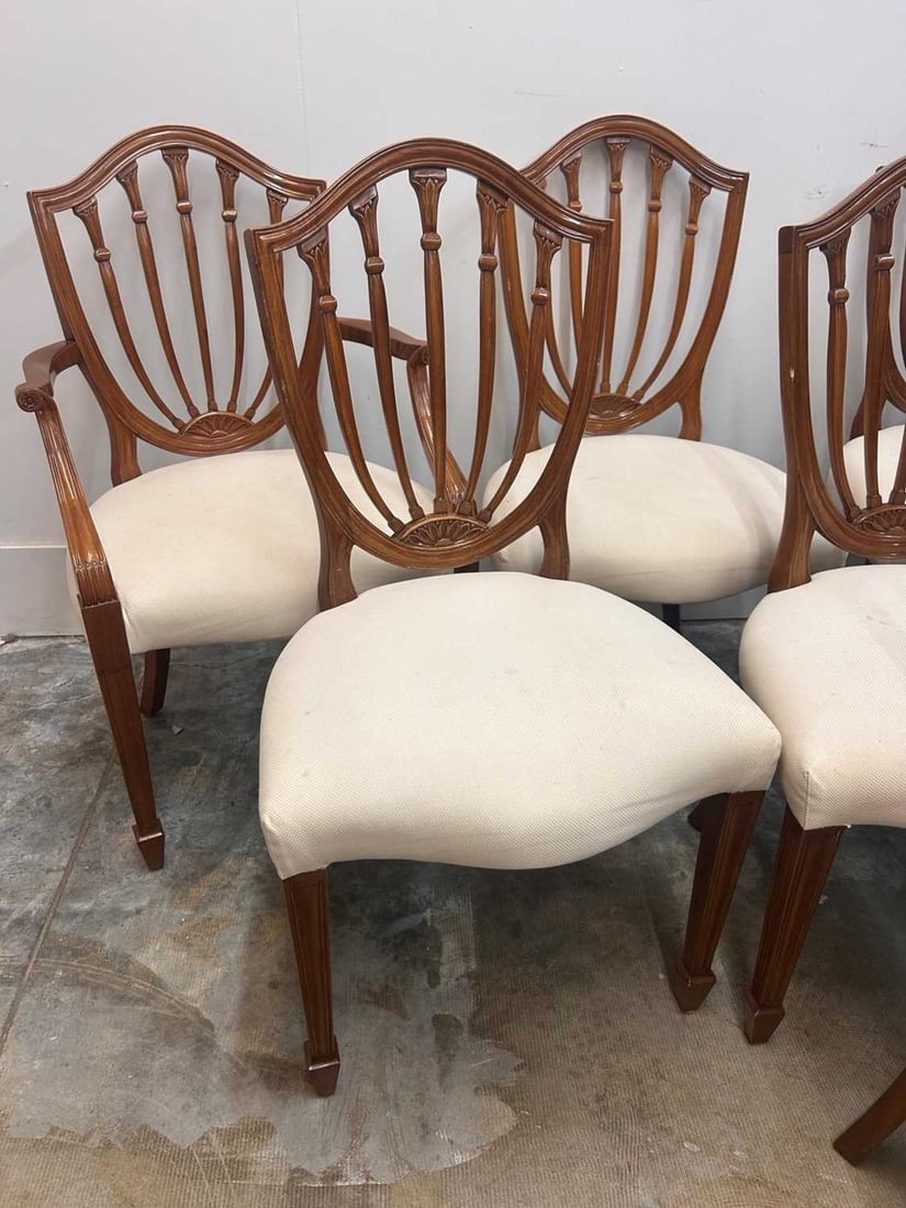 A set of Hepplewhite style mahogany dining chairs Of modern manufacture - 2