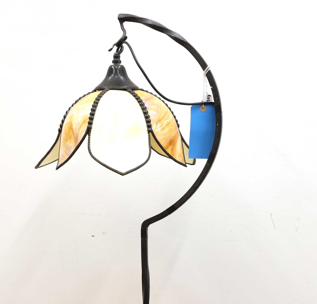 An Art Nouveau floor lamp, 20th century - 2