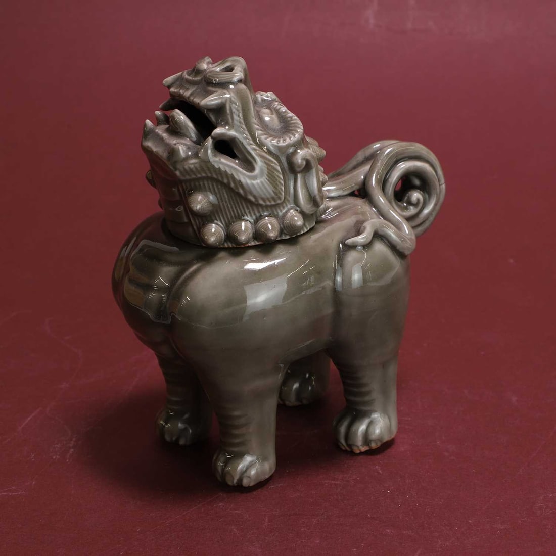 A Japanese celadon 'luduan' censer 20th century (1 of 12)