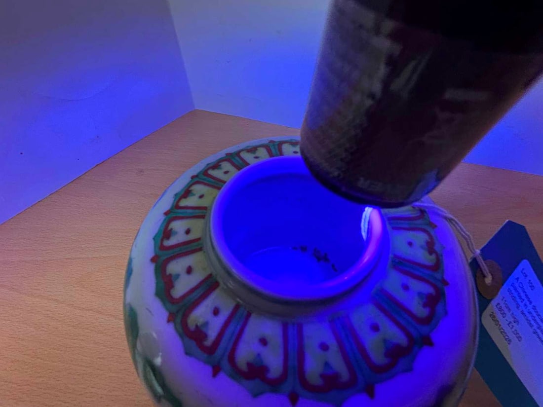 A Chinese doucai porcelain jar of ovoid form - 4