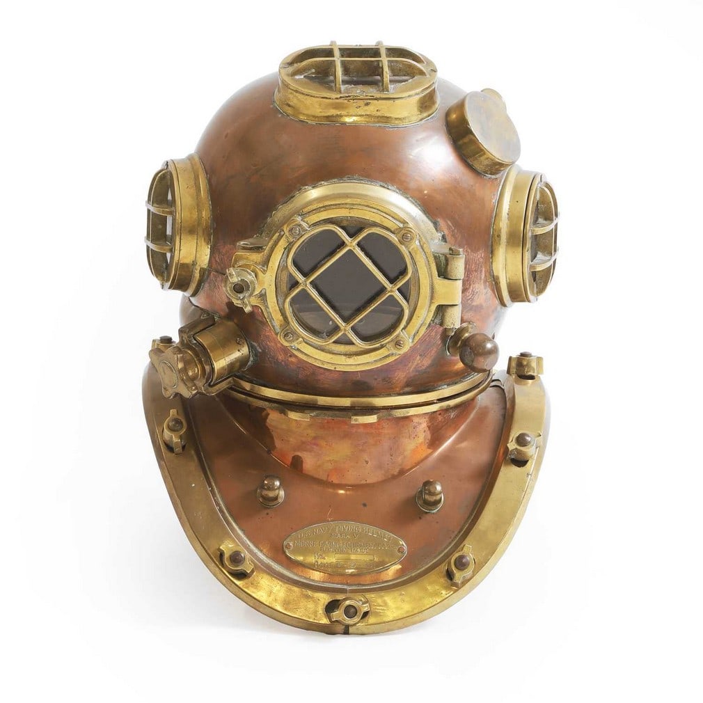 A reproduction MK. V copper and brass US Navy diving helmet, 20th century,: A reproduction MK. V copper and brass US Navy diving helmet, 20th century, constructed in sections, bearing a plate to the chest 'Morse Diving Equipment Company' and with date '8-29-41' (39cm wide, 42