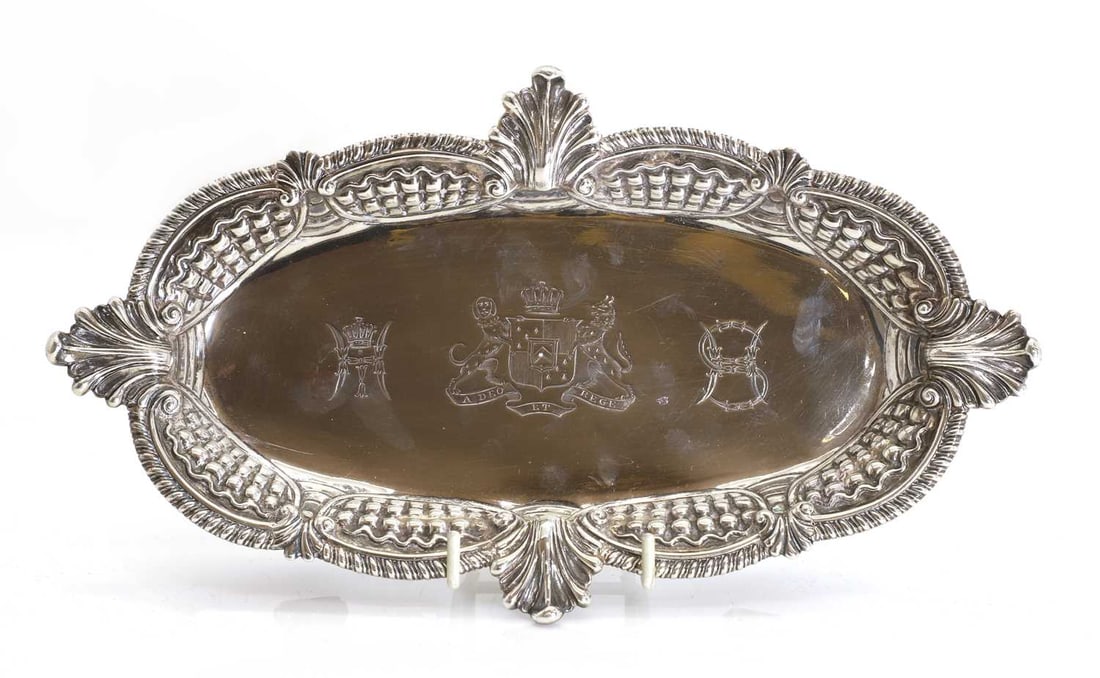 A George III silver snuffer tray, - 2