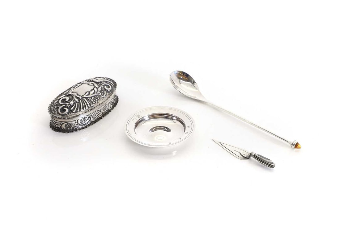 A group of silver items, 19th century and later (1 of 1)