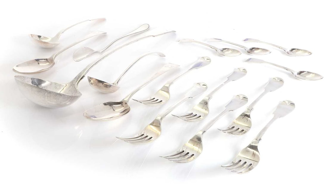 A collection of silver flatware (1 of 1)