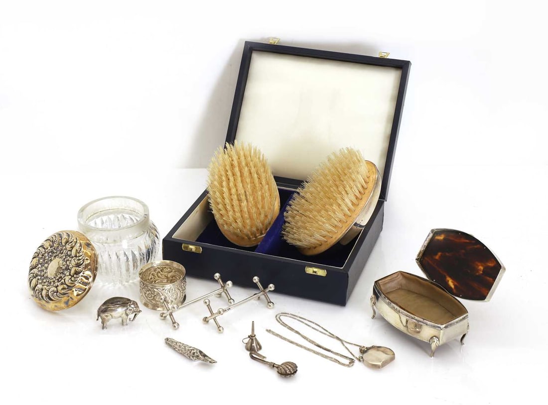 A collection of silver items, - 2