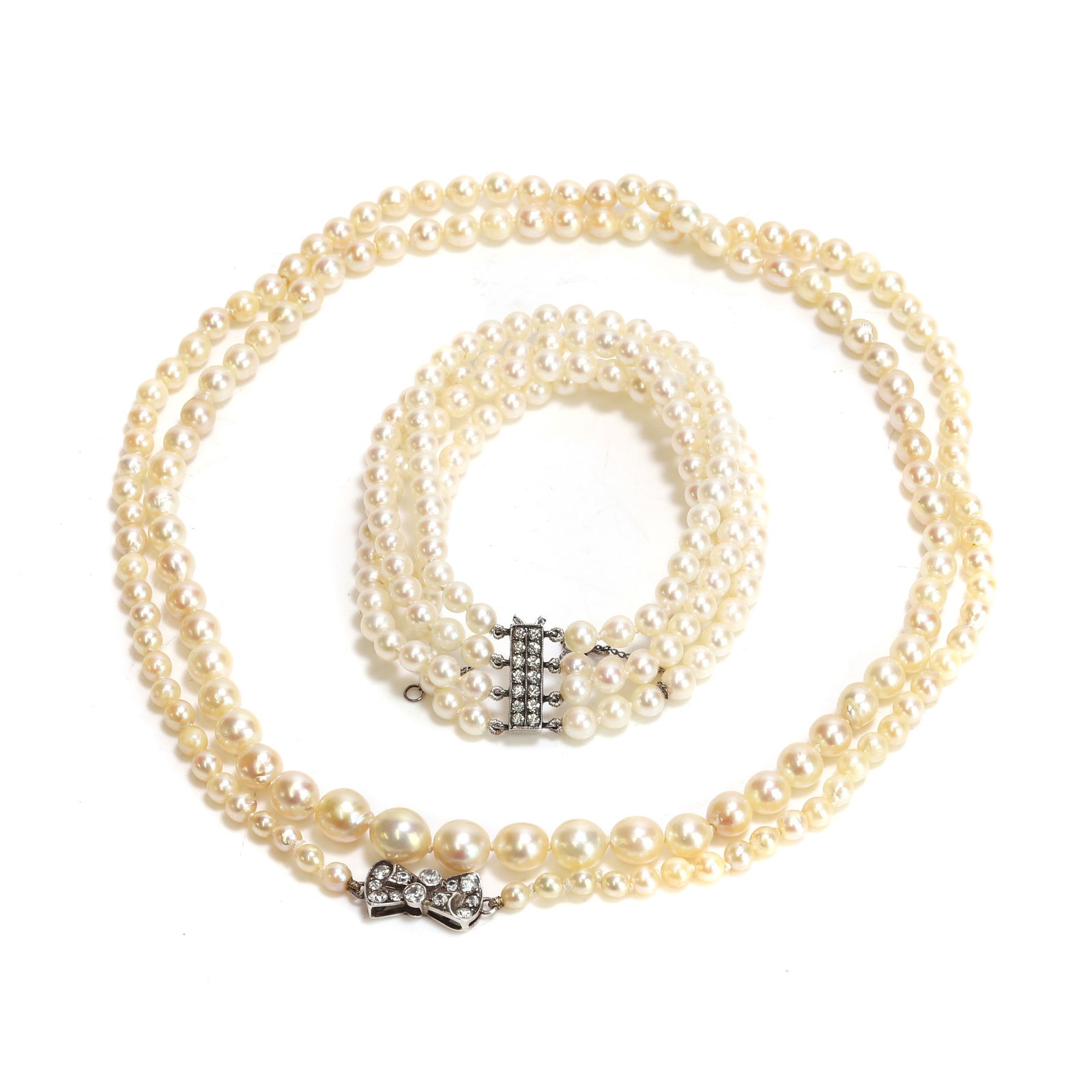 A boxed cultured pearl necklace and bracelet, retailed by Ciro of Bond Street, (1 of 3)