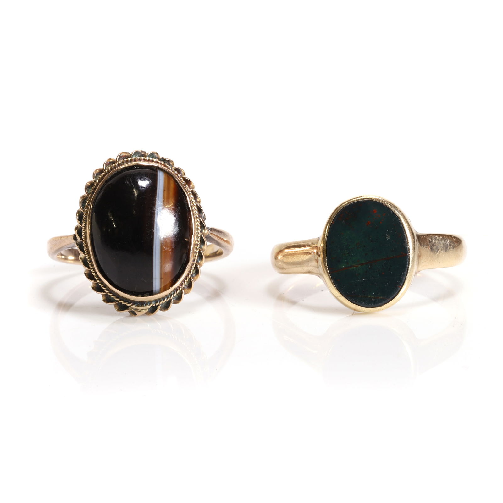Two hardstone set rings, (1 of 3)