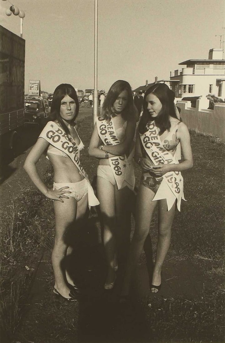 ▲ Tony Ray Jones (British, 1941-1972) Beauty Contest, Margate, 1967: ▲ Tony Ray Jones (British, 1941-1972) Beauty Contest, Margate, 1967 gelatin silver print, printed later (image 31.5 x 21cm; framed 50 x 42.5cm) Provenance: The Kent County Council Art Collection