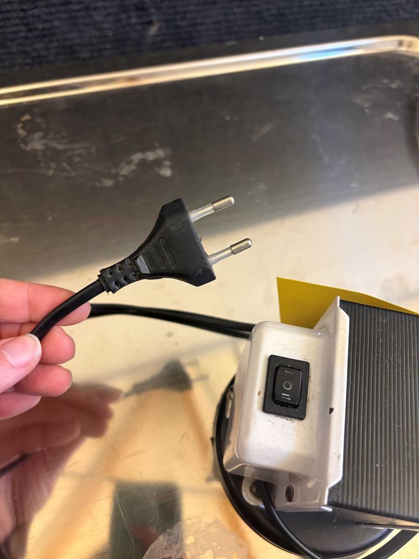 A Lumina 'Daphine' table lamp Circa 1970s - 6