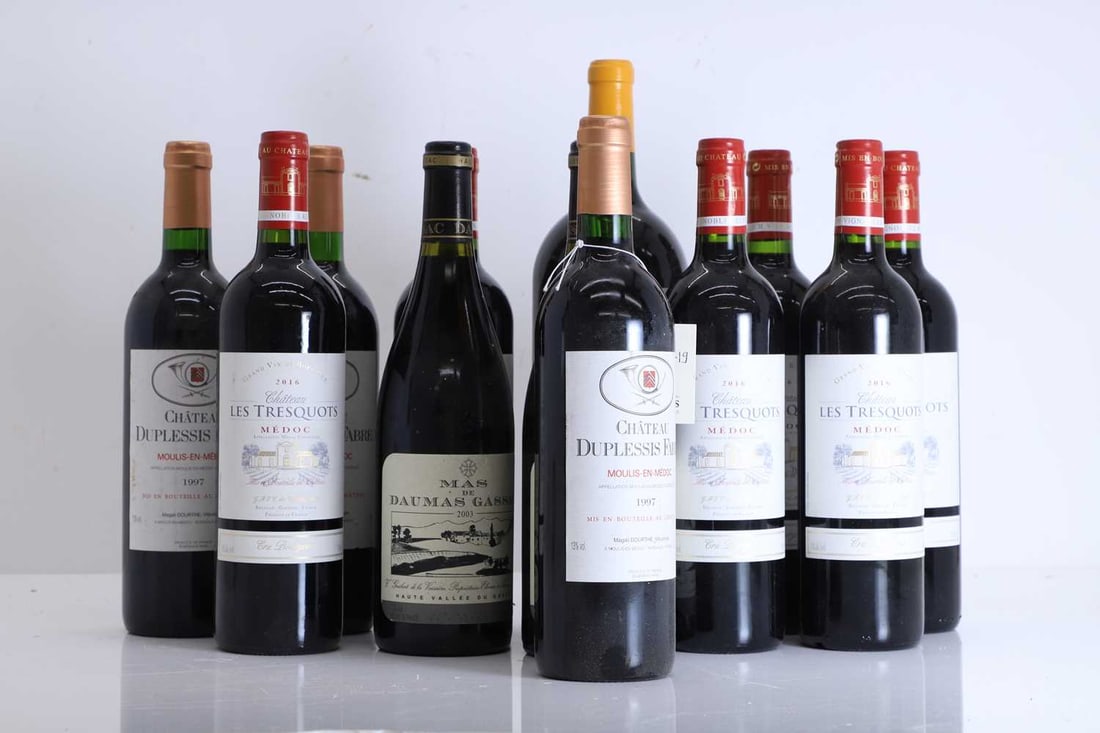A selection of French red wines,: A selection of French red wines, assorted makers and vintages, as per photograph (11 bottles and 1 Magnum) Please note we cannot guarantee condition of contents or quality of storage. No returns