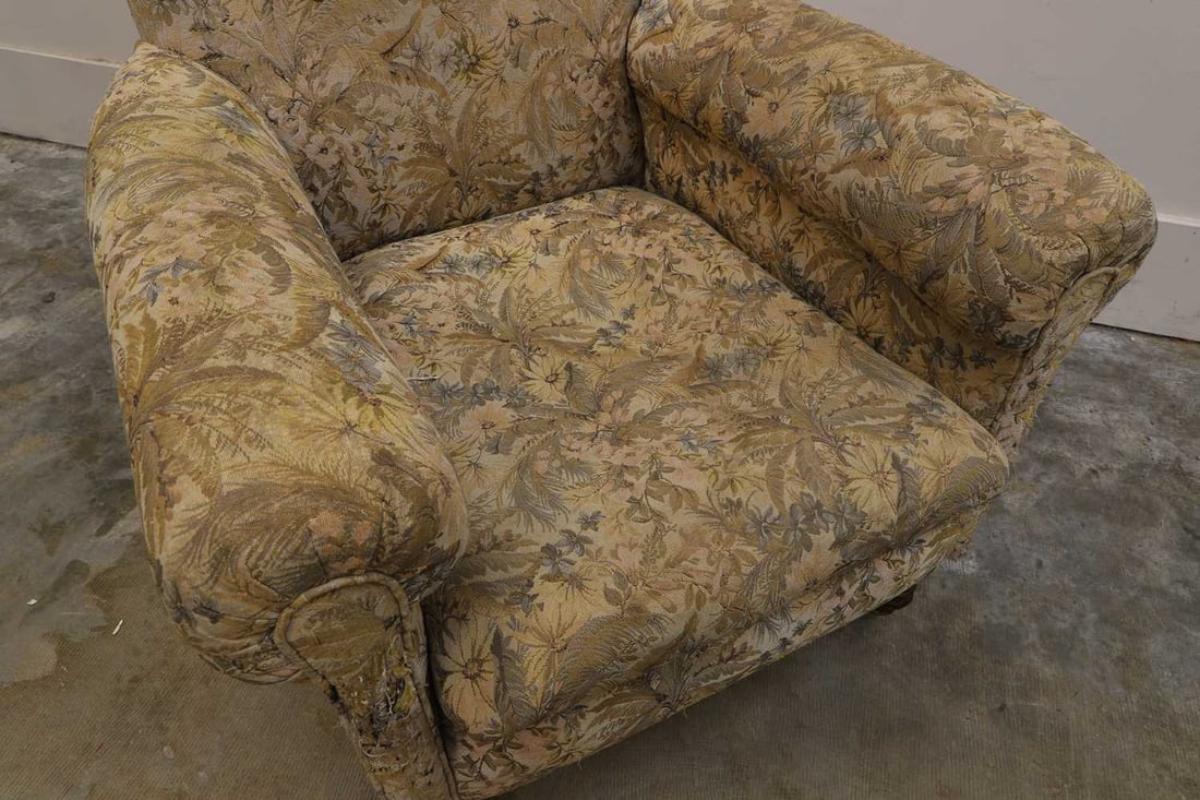 A Victorian armchair, Circa late 19th century, - 2