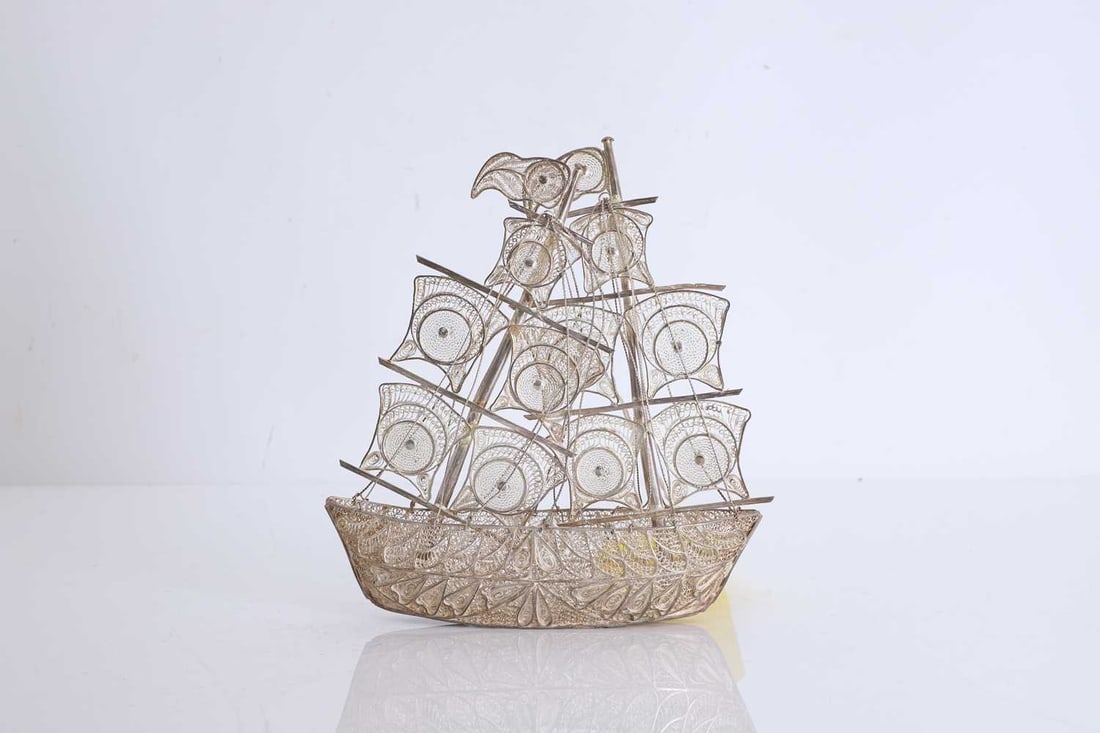 A filigree work Nef,