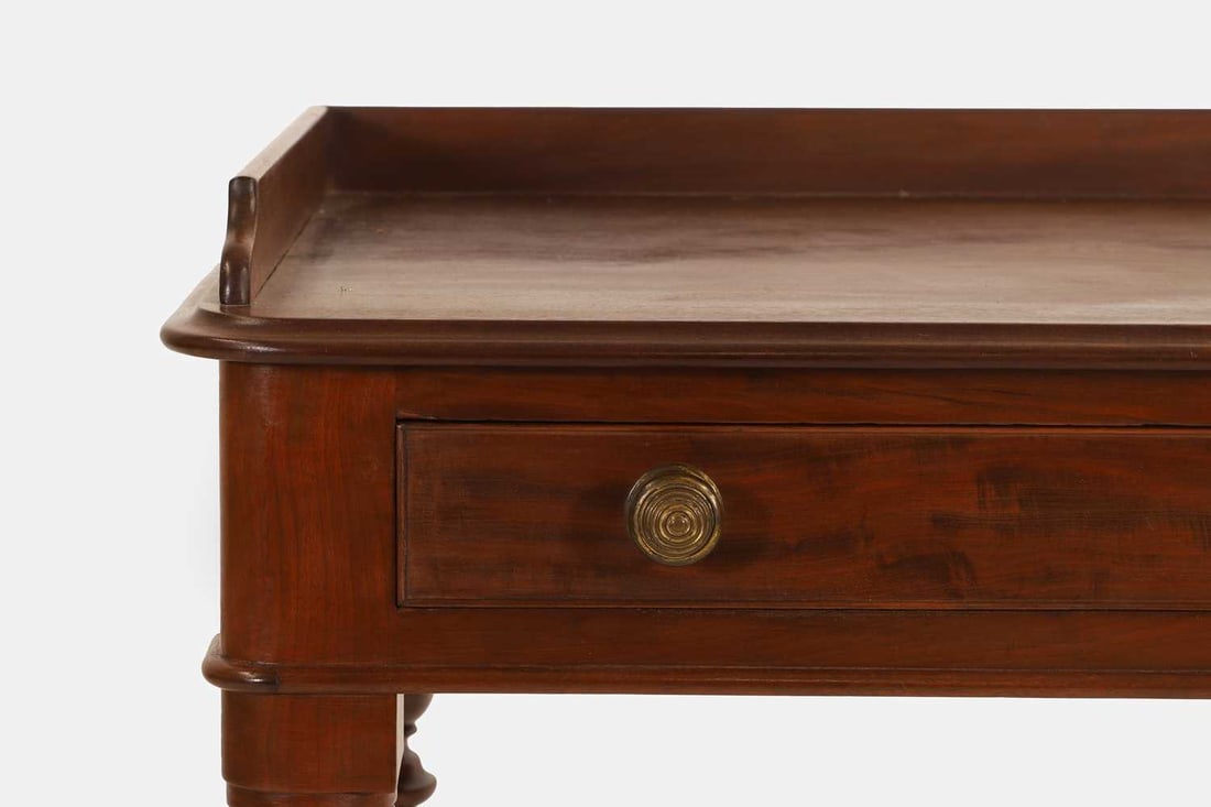 A Regency mahogany writing table in the manner of Gillows, c.1810, - 4