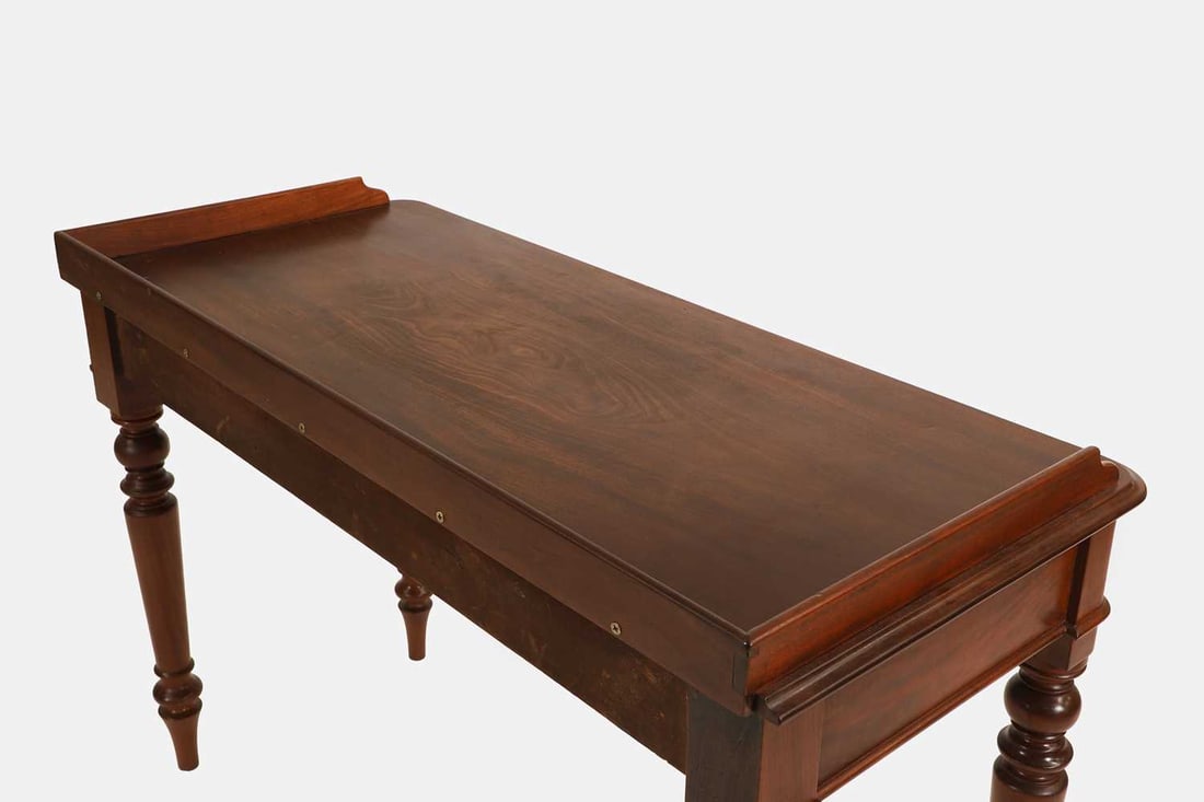 A Regency mahogany writing table in the manner of Gillows, c.1810, - 5