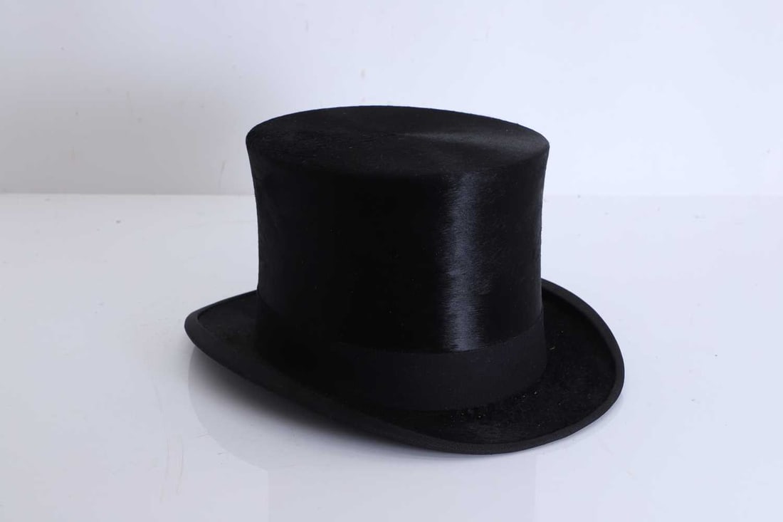 A group of three gentlemen's hats, 20th century - 2