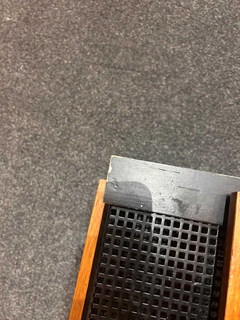 A wastepaper basket 21st century - 10