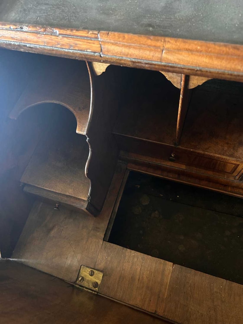 A George I strung walnut and burr walnut bureau cabinet, c.1720 and later - 3