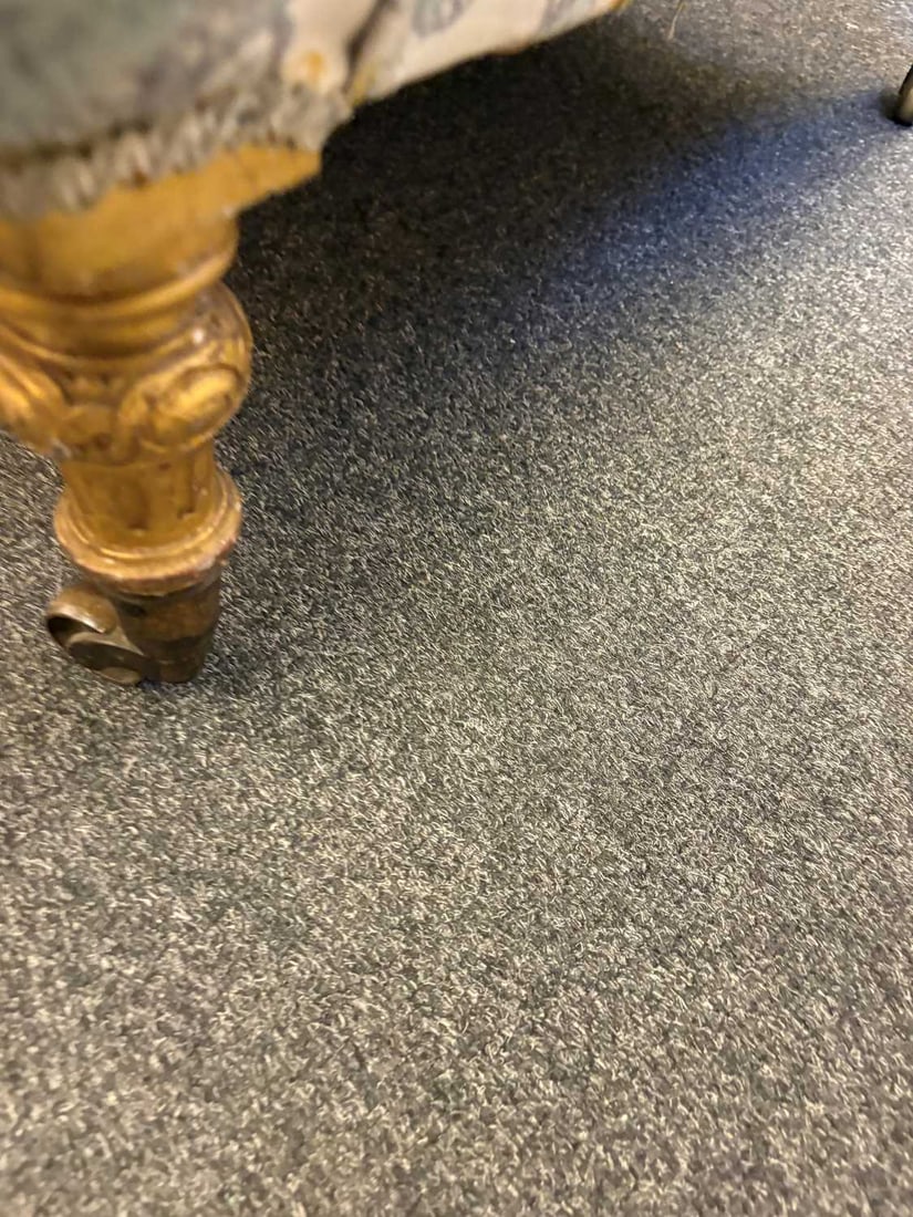 A Victorian open armchair in the manner of Holland & Sons, Late 19th century, - 4