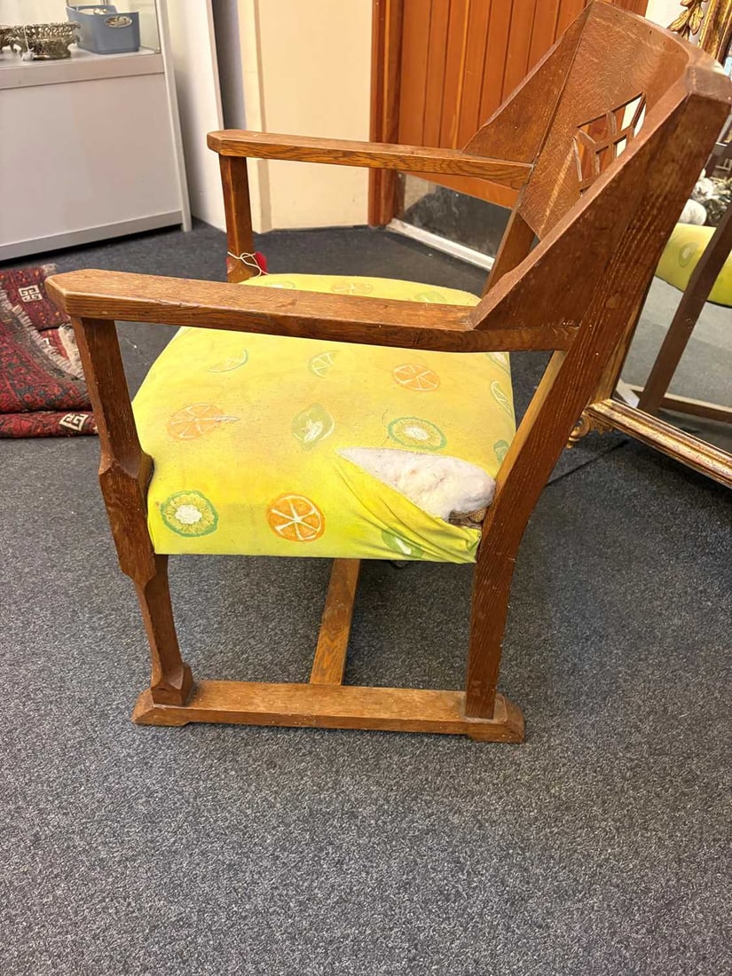 An Arts and Crafts oak library chair, c.1900, - 10