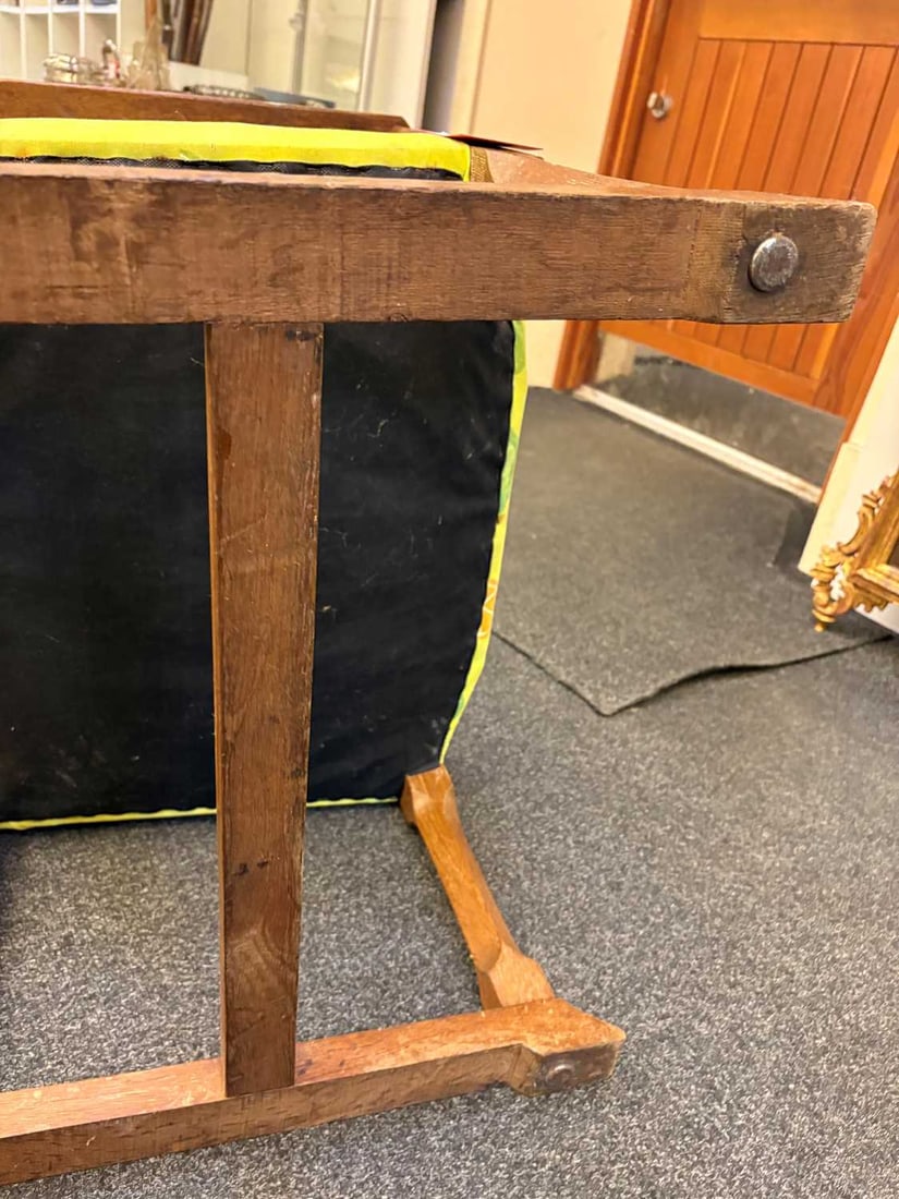 An Arts and Crafts oak library chair, c.1900, - 11