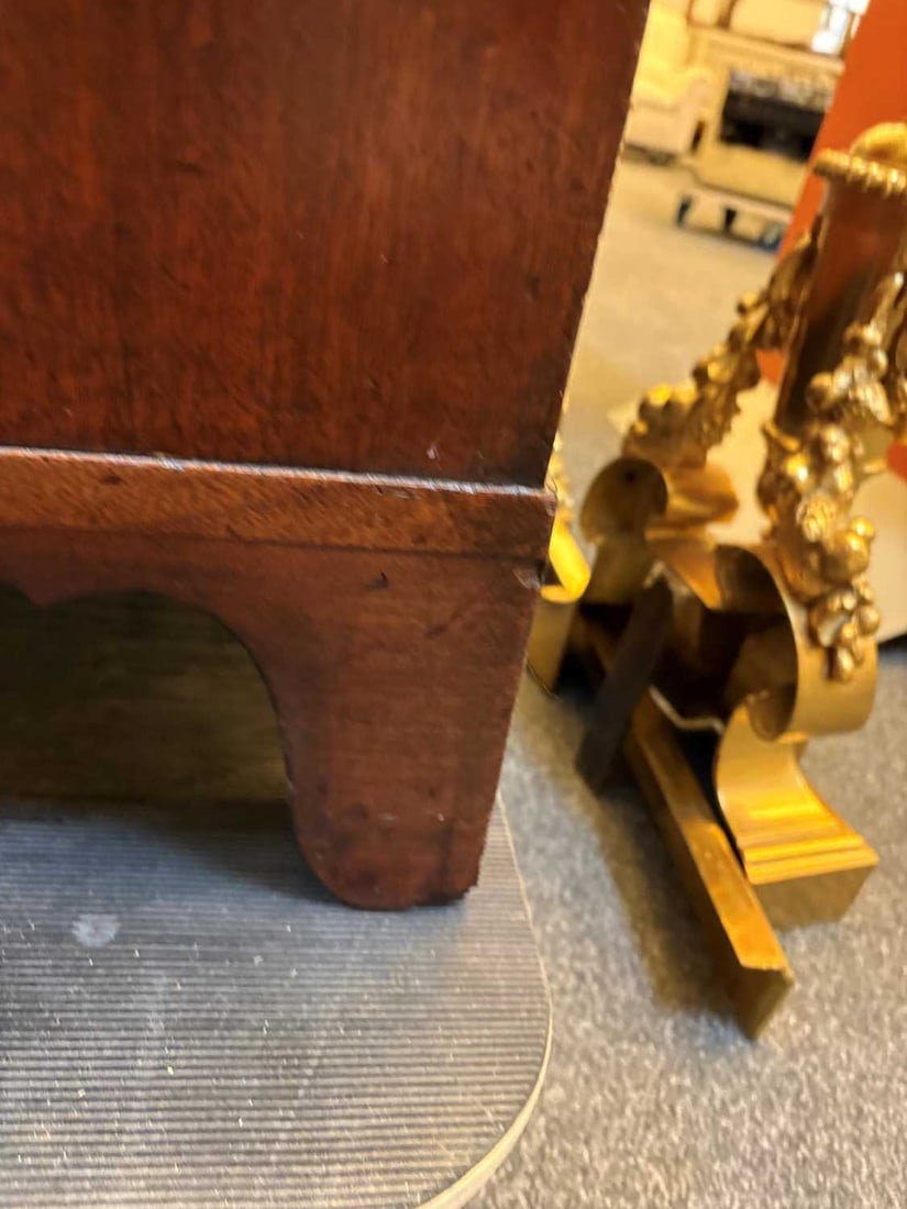 A Scottish George III mahogany chest of drawers, Late 18th century, - 13