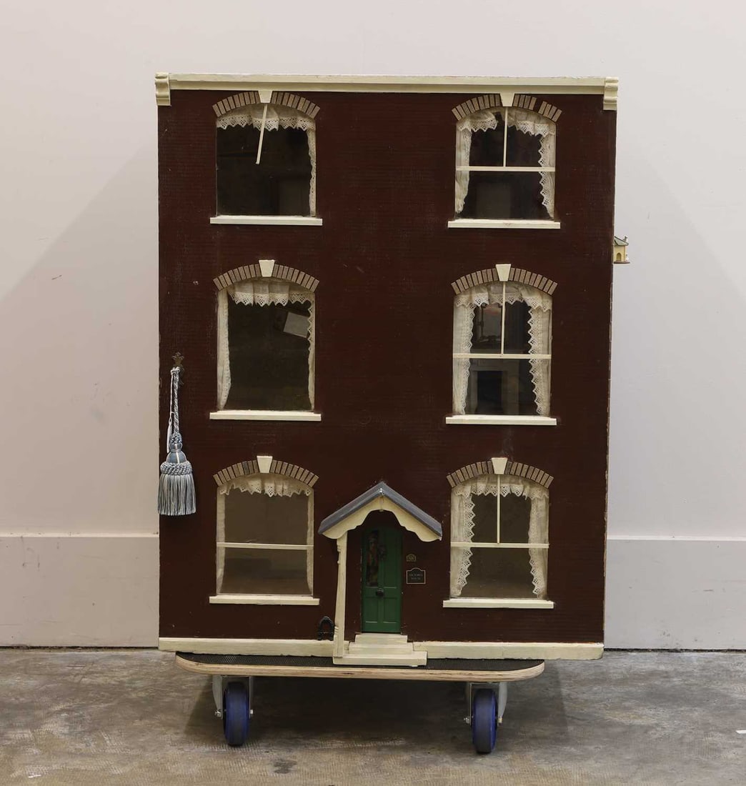 A Victorian three-story painted doll's house late 19th century - 2