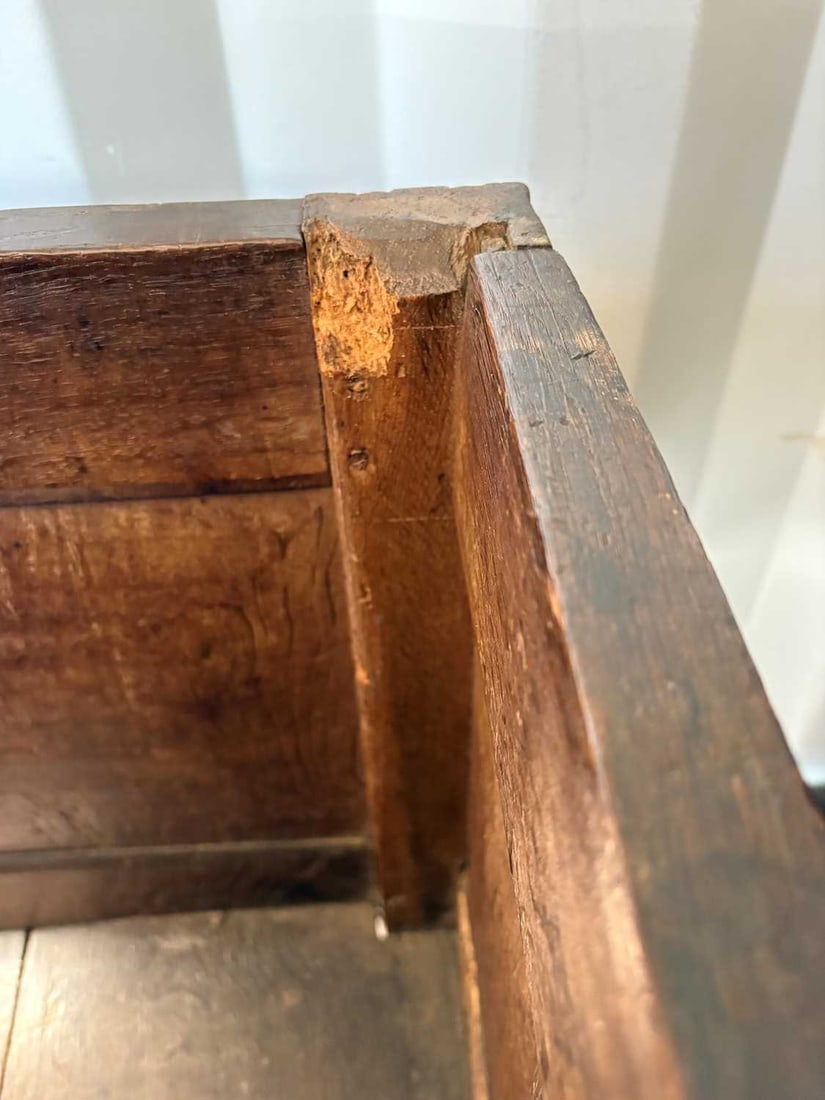 A Charles I oak coffer, early 17th century - 14