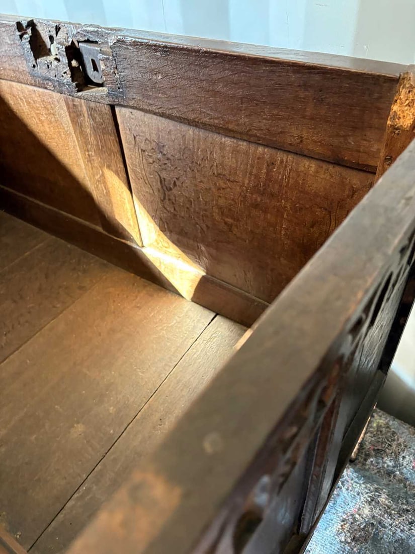A Charles I oak coffer, early 17th century - 16