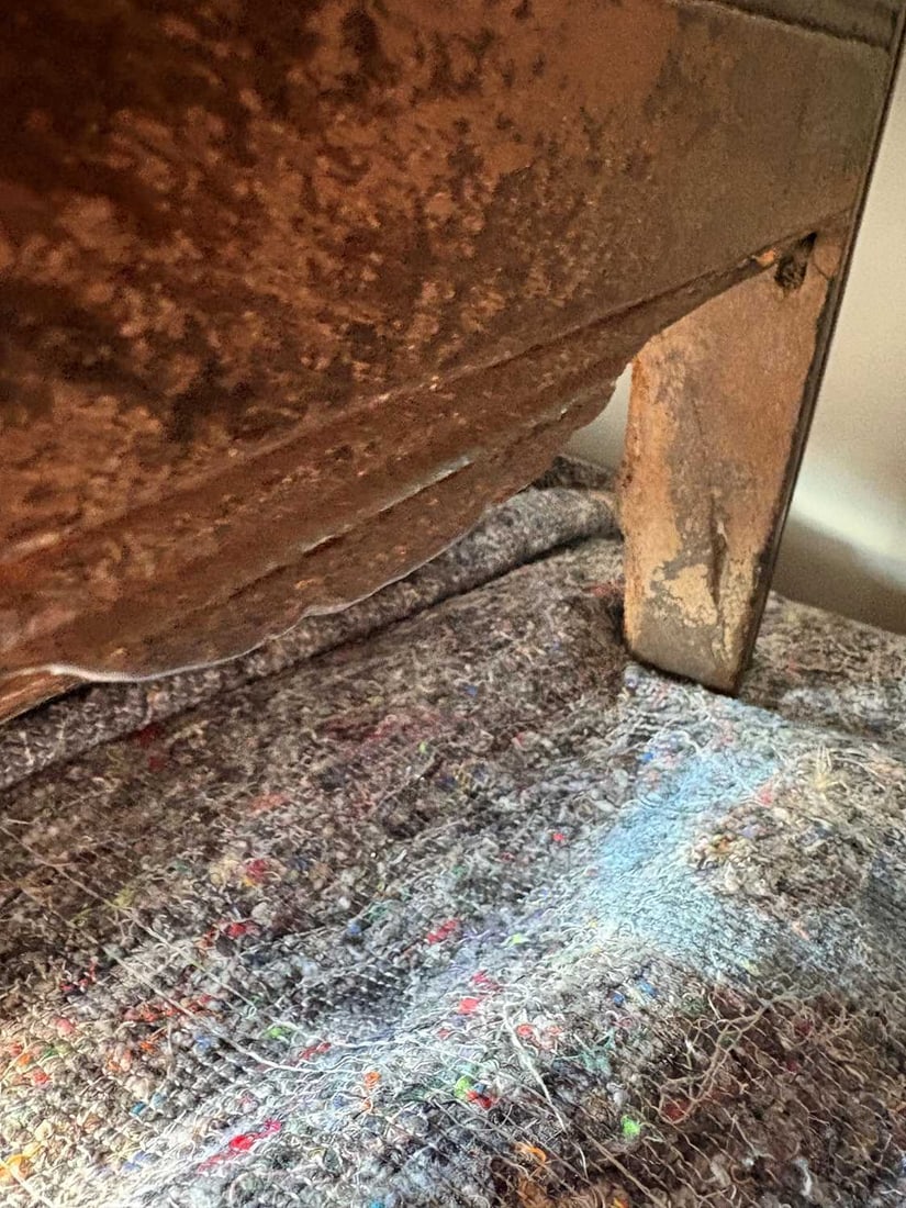 A Charles I oak coffer, early 17th century - 6