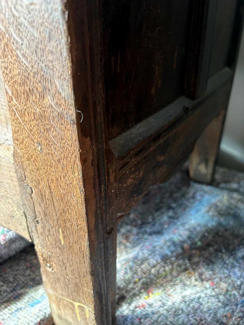 A Charles I oak coffer, early 17th century - 7